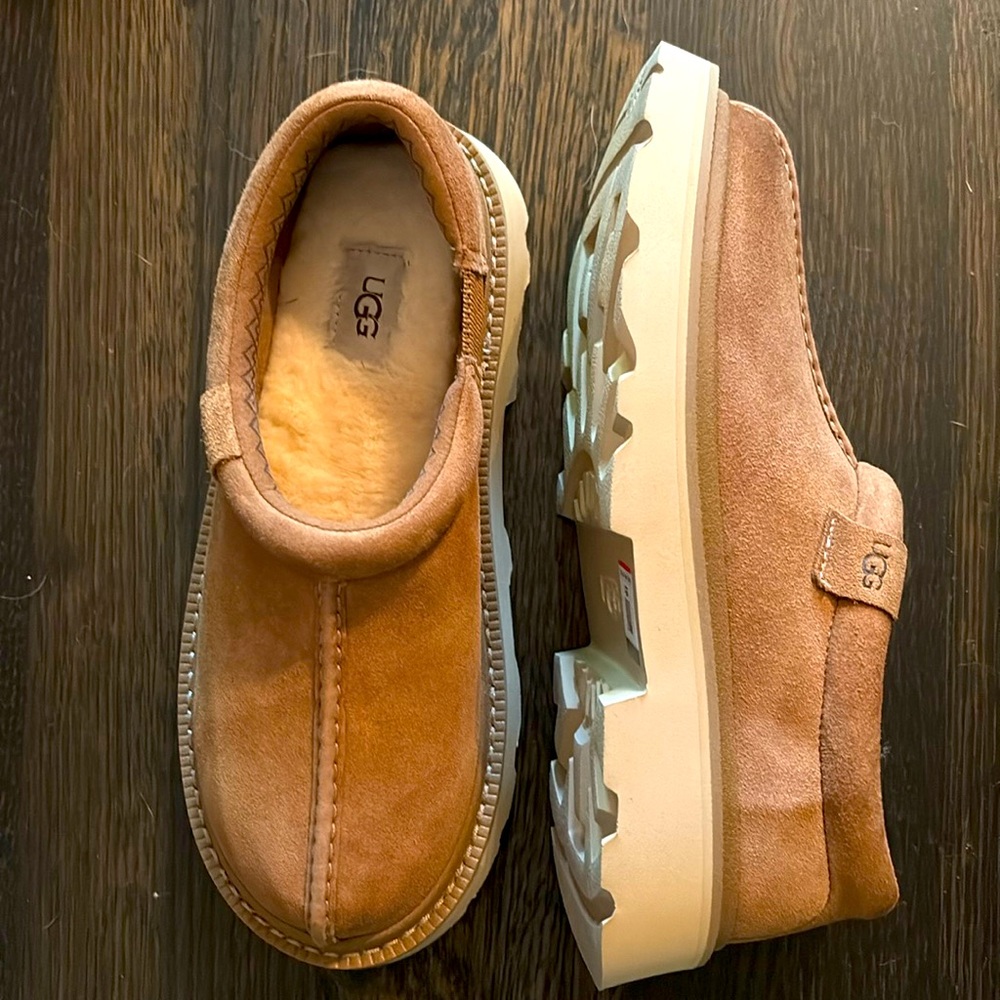 Ugg mens suede clogs